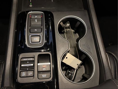 Used 2023 Honda Pilot Elite image 11