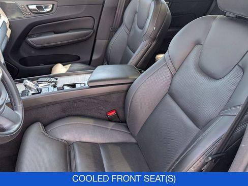 Used 2022 Volvo XC60 B5 Inscription w/ Climate Package AWD/4WD image 14