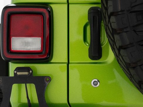 Used 2018 Jeep Wrangler Unlimited Sahara w/ Uconnect 4C Nav & Sound Group AWD/4WD image 85