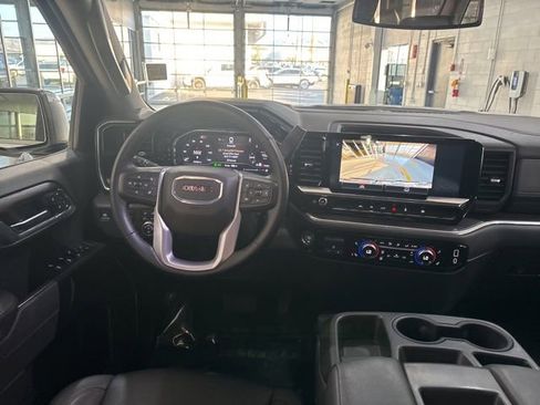 Used 2025 GMC Sierra 1500 SLT AWD/4WD image 35