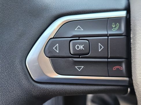 New 2026 Jeep Compass Latitude image 17