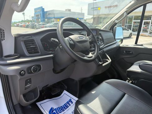 Used 2023 Ford Transit 250 Low Roof AWD image 15