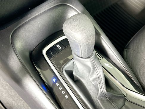 Used 2025 Toyota Corolla LE FWD image 22