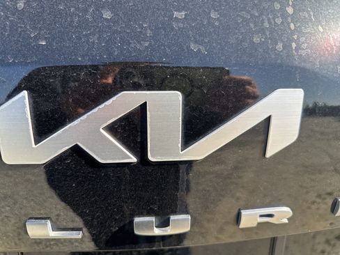 Used 2022 Kia Telluride EX w/ EX Premium Package image 14