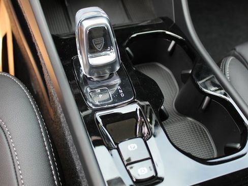 New 2026 Volvo XC40 B5 Plus w/ Protection Package Premier image 30