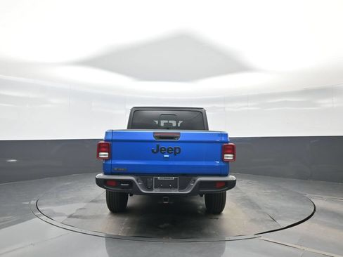 Used 2021 Jeep Gladiator Sport AWD/4WD image 5