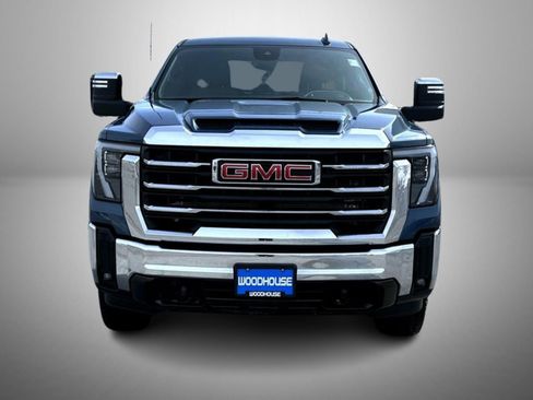 Certified 2024 GMC Sierra 2500 SLT image 2