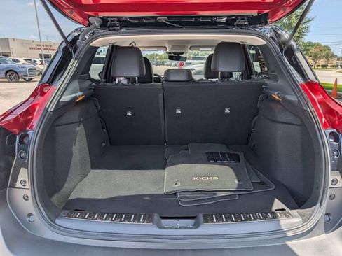 Used 2025 Nissan Kicks SR w/ Illumination Package AWD/4WD image 29