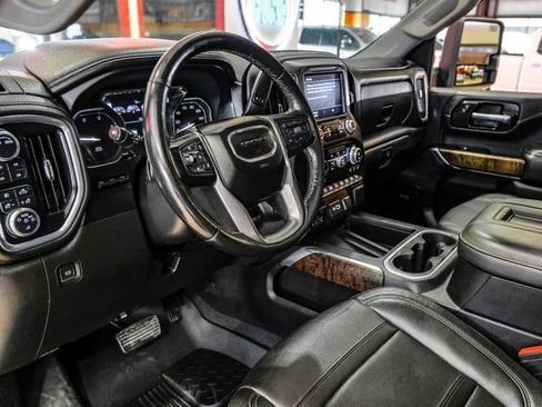 Used 2021 GMC Sierra 2500 Denali w/ Denali Ultimate Package image 5