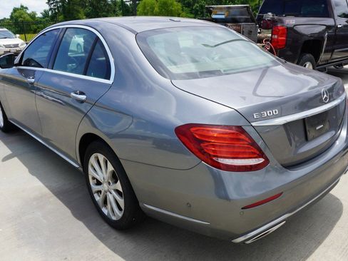 Used 2017 Mercedes-Benz E 300 image 3