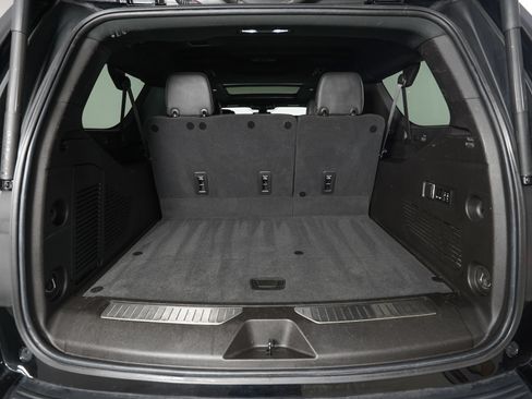 Used 2021 GMC Yukon XL AT4 w/ AT4 Premium Plus Package AWD/4WD image 11