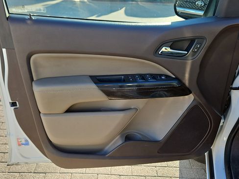 Used 2018 GMC Canyon SLT w/ Trailering Package image 12