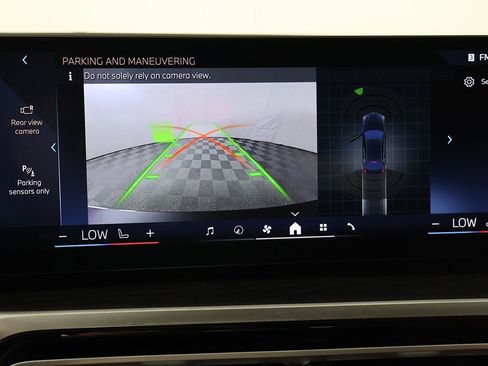 Used 2024 BMW i4 eDrive35 w/ Premium Package image 44