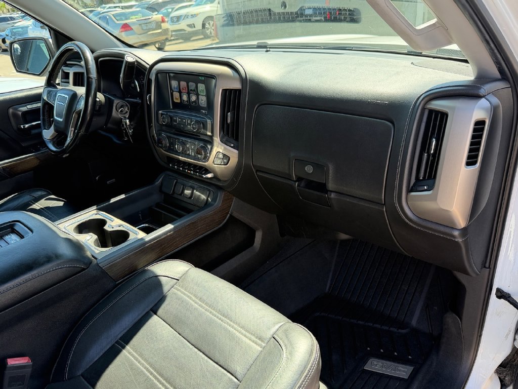 Used 2018 GMC Sierra 1500 Denali RWD image 17
