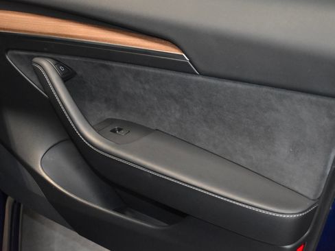 Used 2023 Tesla Model 3 Long Range image 17