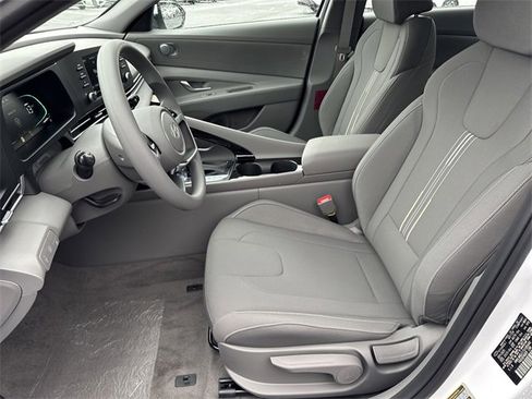 New 2026 Hyundai Elantra Blue image 9