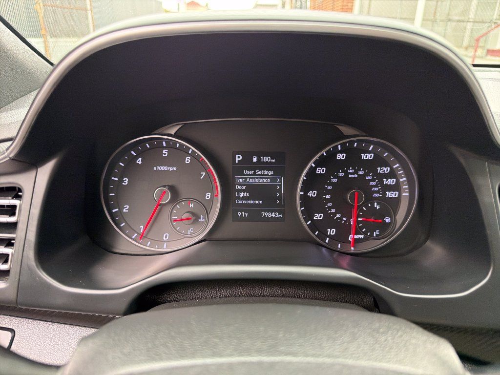 Used 2020 Hyundai Elantra Sport w/ Premium Package 02 FWD image 4
