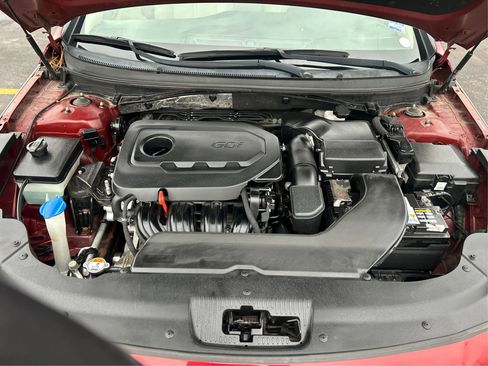 Used 2015 Hyundai Sonata SE image 13