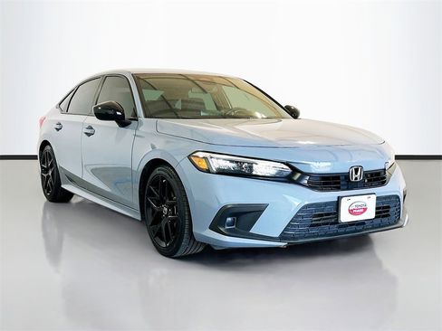 Used 2024 Honda Civic Sport image 2