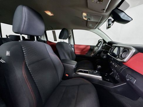 Certified 2021 Toyota Tacoma SR5 RWD image 35