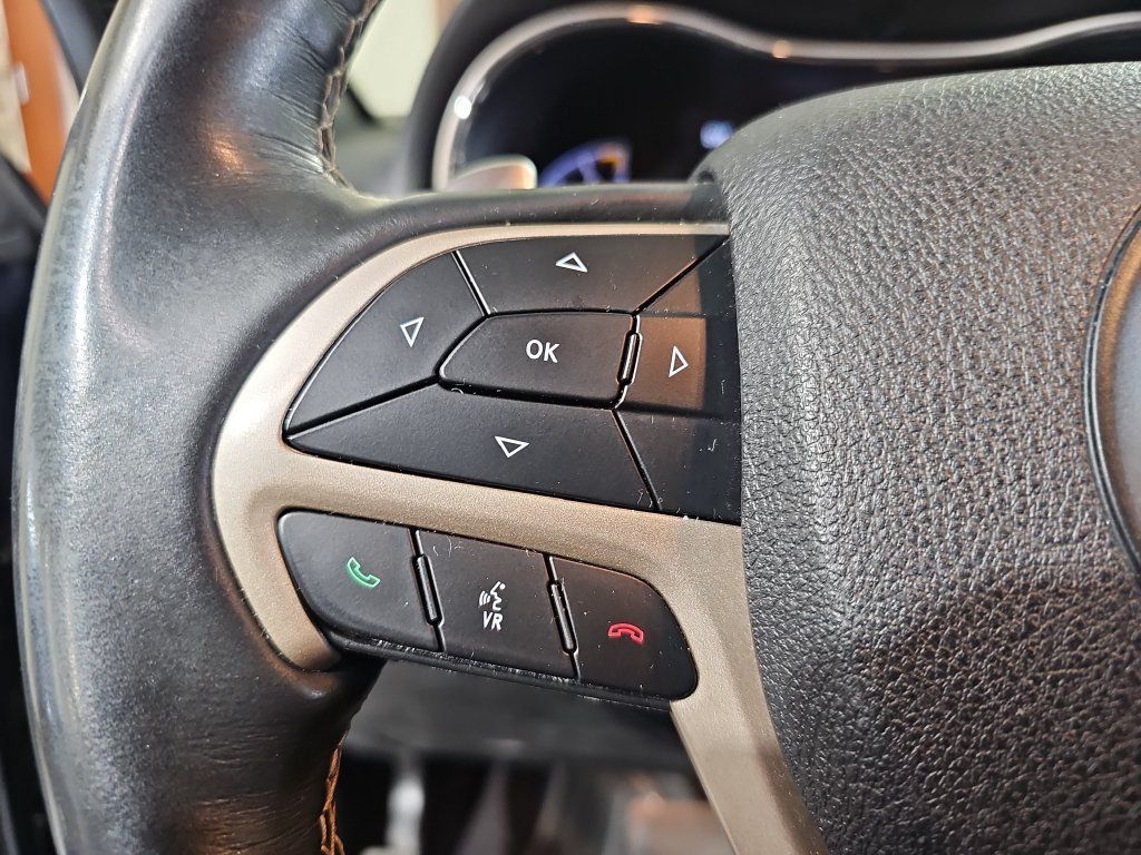 Used 2017 Jeep Grand Cherokee Limited AWD/4WD image 20