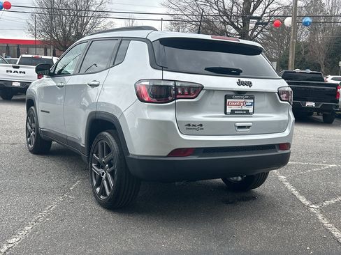 New 2026 Jeep Compass Latitude image 7