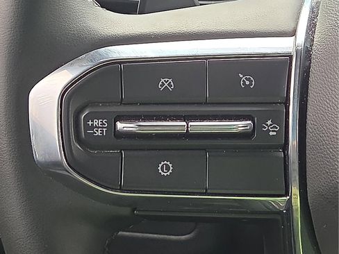 Certified 2025 GMC Yukon Denali image 20