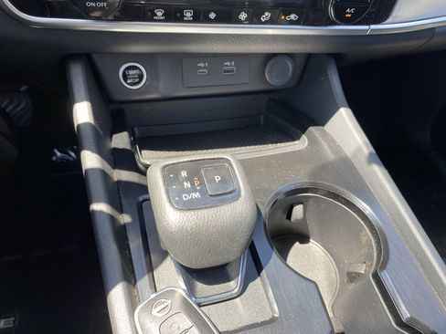 Used 2023 Nissan Rogue SV FWD image 20