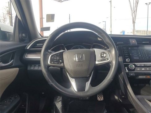 Used 2020 Honda Civic Touring image 16