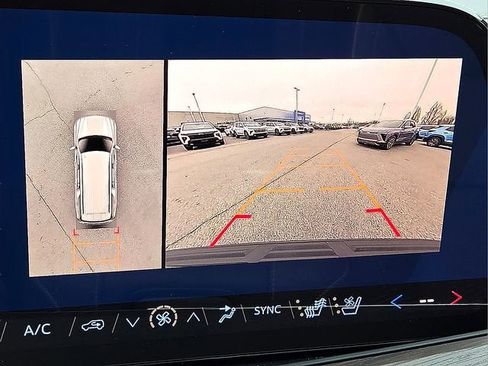 New 2026 Chevrolet Suburban Premier AWD/4WD image 19
