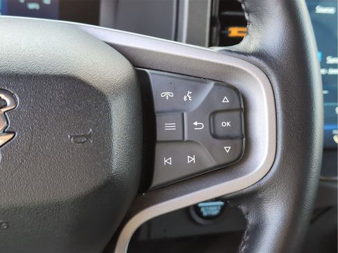 Used 2024 Ford Bronco Badlands image 17