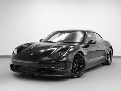 New 2026 Porsche Taycan image 1
