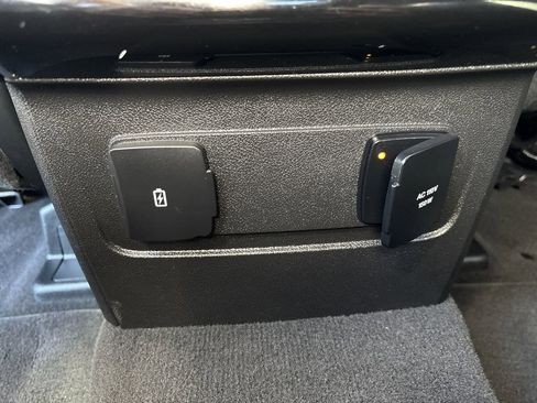 Used 2023 Lincoln Aviator Reserve image 11