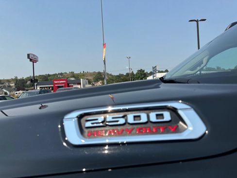 Used 2021 RAM 2500 Laramie AWD/4WD image 16