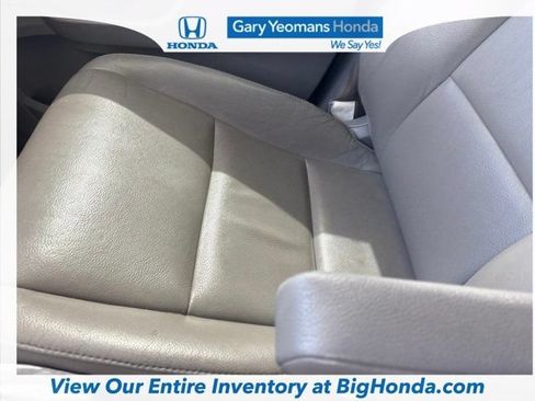 Used 2015 Honda Odyssey Touring Elite image 4