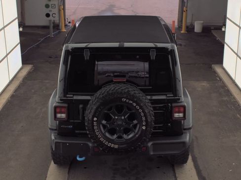 Used 2023 Jeep Wrangler Unlimited w/ Sun & Screen Package AWD/4WD image 27