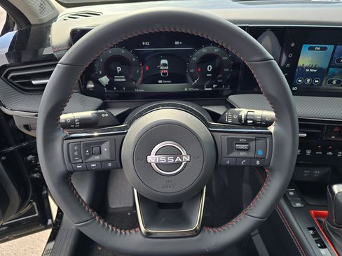 Used 2025 Nissan Kicks SR w/ Illumination Package AWD/4WD image 22
