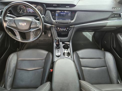 Used 2022 Cadillac XT5 Premium Luxury image 6