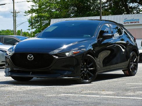 Used 2021 MAZDA MAZDA3 Hatchback w/Premium Plus Pkg AWD/4WD image 2