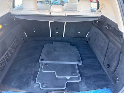 Used 2022 Mercedes-Benz GLE 350 4MATIC w/ Premium Package image 29