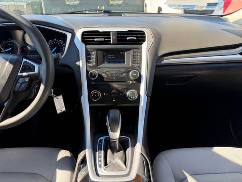 Used 2014 Ford Fusion S image 25