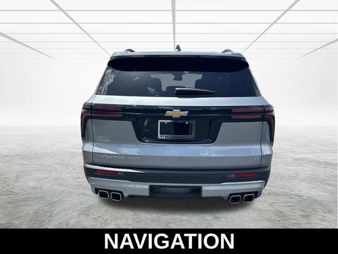 Used 2024 Chevrolet Traverse LT AWD/4WD image 6