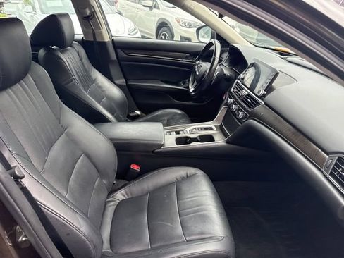 Used 2018 Honda Accord Touring image 20