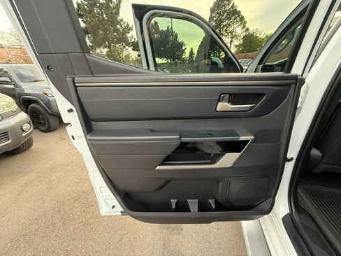 Used 2022 Toyota Tundra Limited AWD/4WD image 28