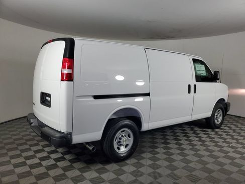 New 2026 Chevrolet Express 2500 w/ Driver Convenience Package RWD image 4