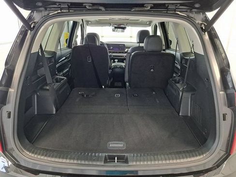 Used 2025 Kia Telluride S FWD image 32