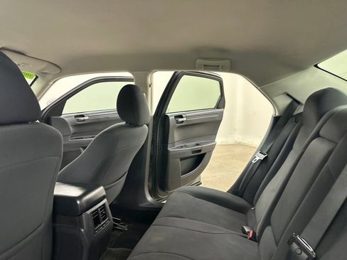 Used 2008 Chrysler 300 LX RWD image 29