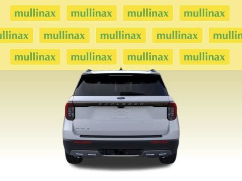 New 2026 Ford Explorer Active w/ Active Comfort Package RWD image 38