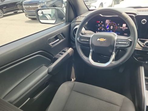 Used 2024 Chevrolet Colorado LT RWD image 14