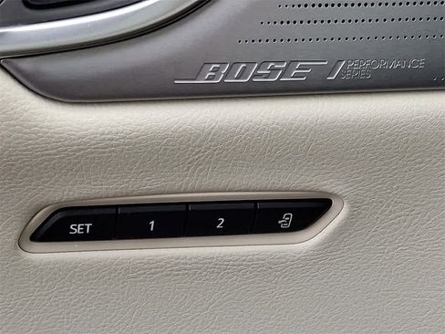 Used 2024 Cadillac XT6 Premium Luxury w/ Technology Package image 26